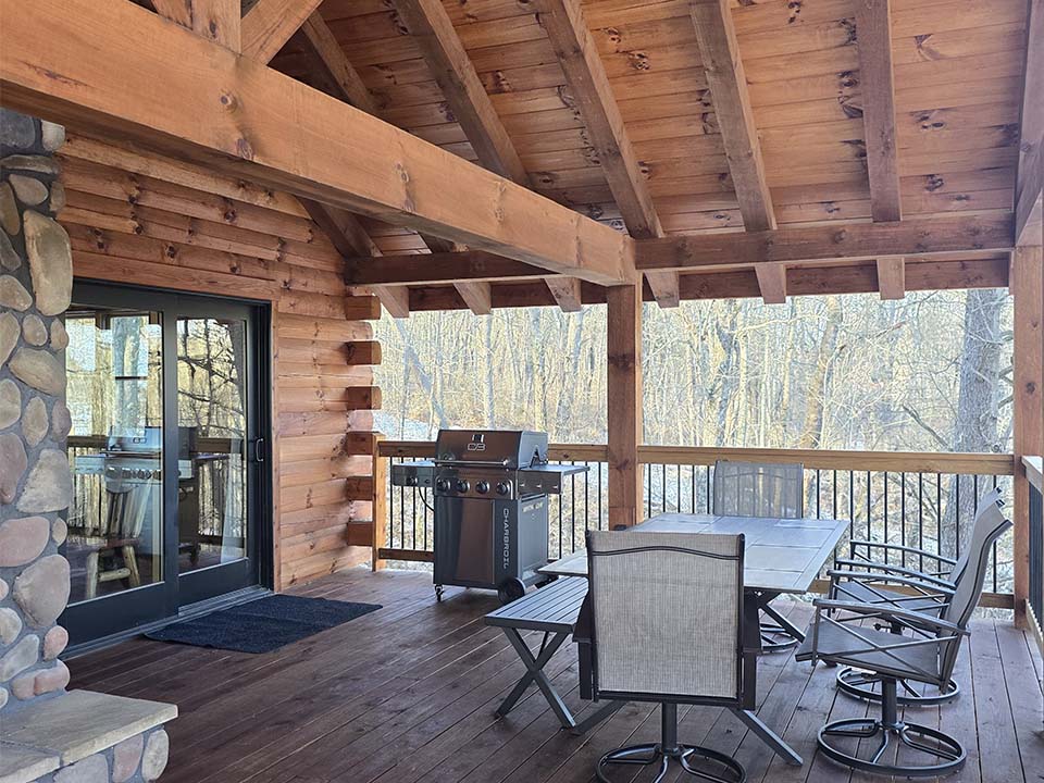 WILDLIFE ESCAPES CABIN Private hot tub at Wildlife Escape cabin in Hocking Hills Ohio