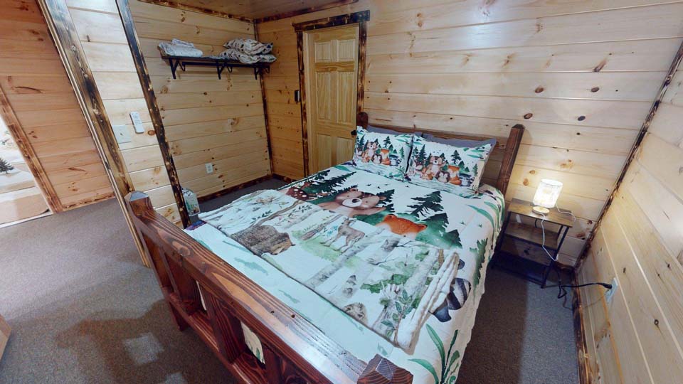 willifeesp-mar26-20 Modern rustic interior design of the brand-new Hocking Hills rental.