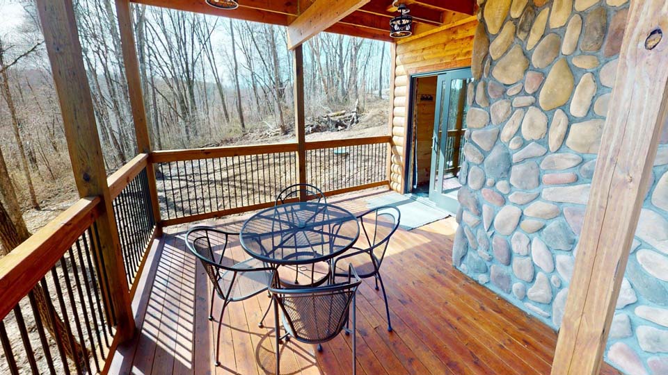 willifeesp-mar26-28 Path leading from the cabin deck to the forest fire pit area.